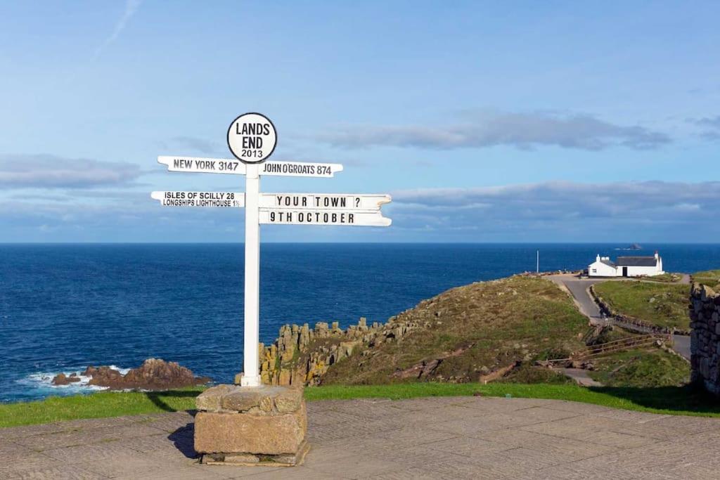 Ferienwohnung The Old Dairy, Land'S End, Sennen Exterior foto